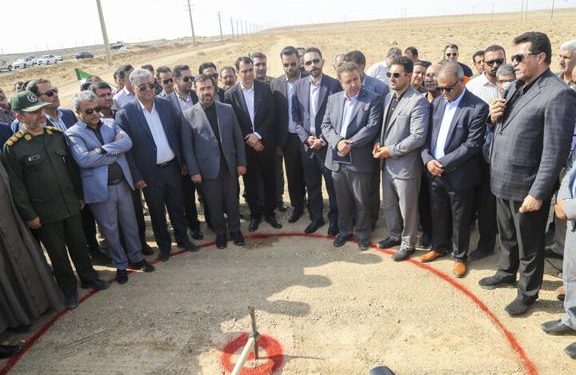آغاز ساخت نیروگاه خورشیدی ۱۵ مگاواتی در خرم‌بید فارس